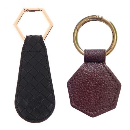 यात्रा के लिए लेदर मैग्नेटिक हैट क्लिप।