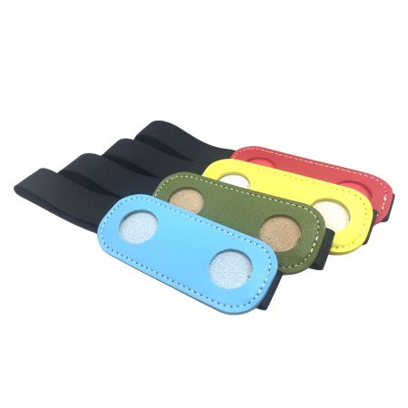 Elastic leather pen holder.