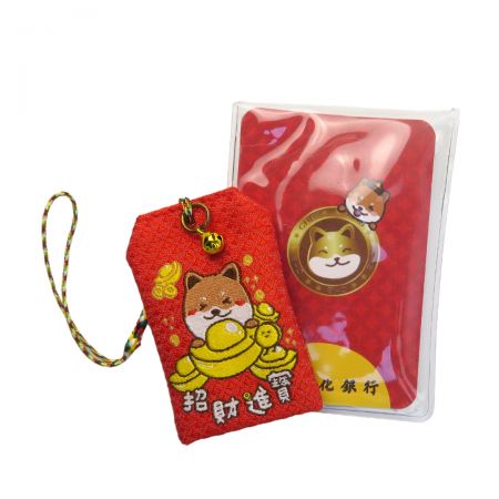 We also offer various packaging options for safety charms.