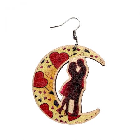 Индивидуально разработанные серьги.