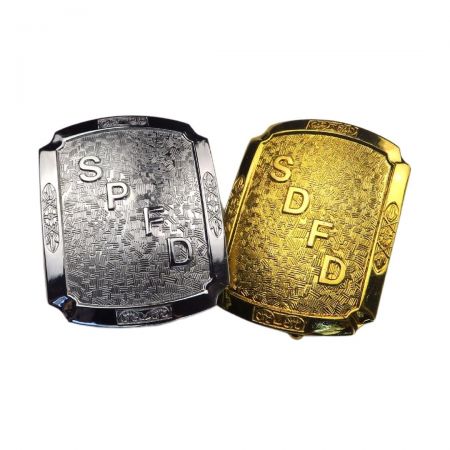 Nyugati övcsatok férfiaknak.