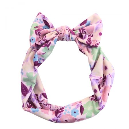 Finn de perfekte pannebåndene for kvinner i fabrikken vår, der kvalitet møter stil.