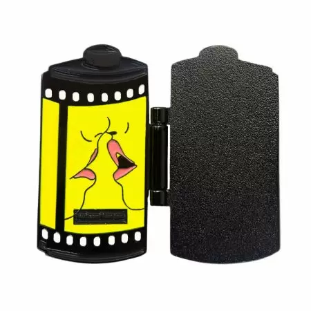 Hinged Enamel Pin - Hinged enamel pin supplier.