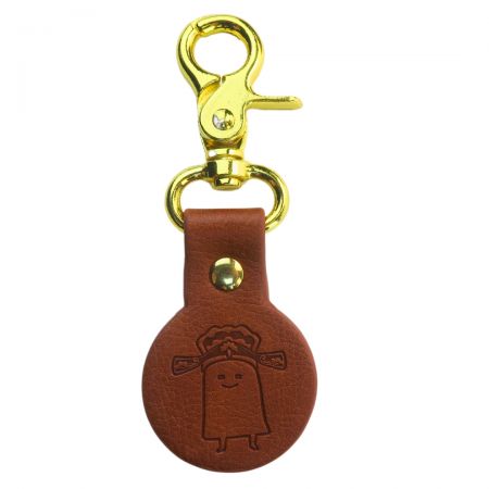 Personalize o seu porta-chaves de couro para homens.