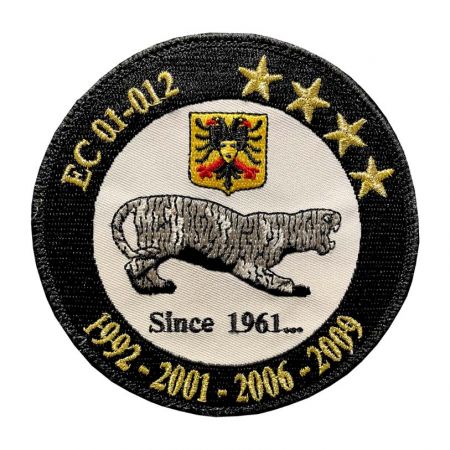 Aangepaste geborduurde badges.