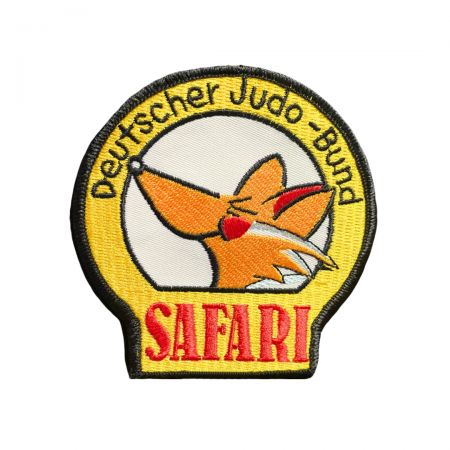 Personalisieren Sie Judo-Patches, um das Emblem Ihres Vereins anzuzeigen.