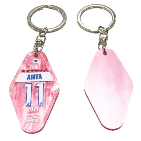 Mukautettu akryylinen avaimenperäasiantuntija.