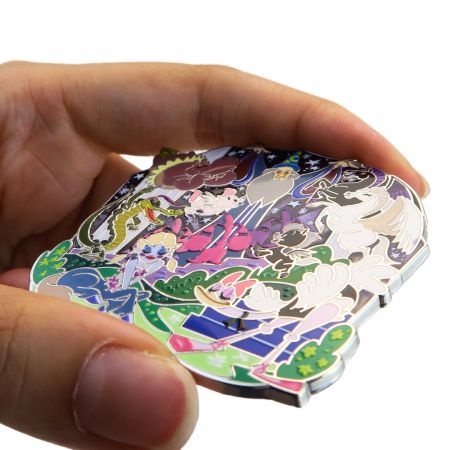 Találj exkluzív Disneyland park kitűzőket, hogy megörökítsd a látogatásodat.