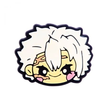 Tervezd meg az anime kiegészítőket, mint például a kitűzők, hogy kiegészítsék a gyűjteményedet.