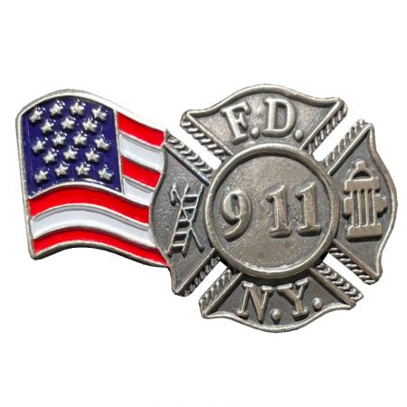 US army lapel pin.