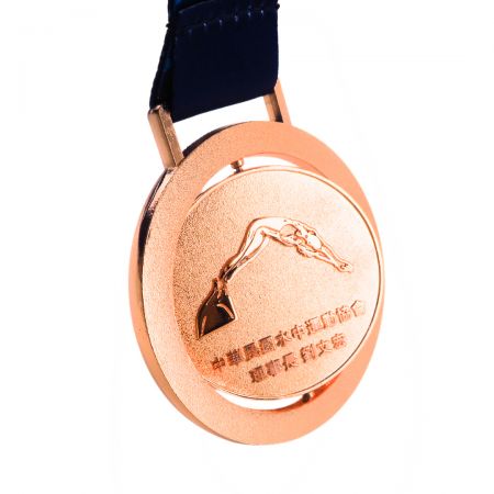 Engage recipients with a custom spinner medal that combines sleek design and interactive motion.