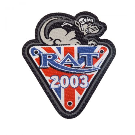 Alsidige vævede lapper kan syes på eller stryges på, hvilket giver nem tilpasning til ethvert stof.