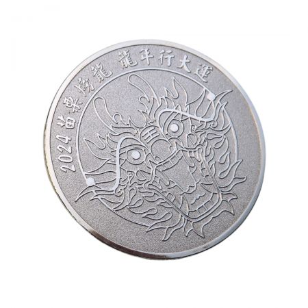 With endless design possibilities, make your own coin to commemorate achievements or celebrate milestones.