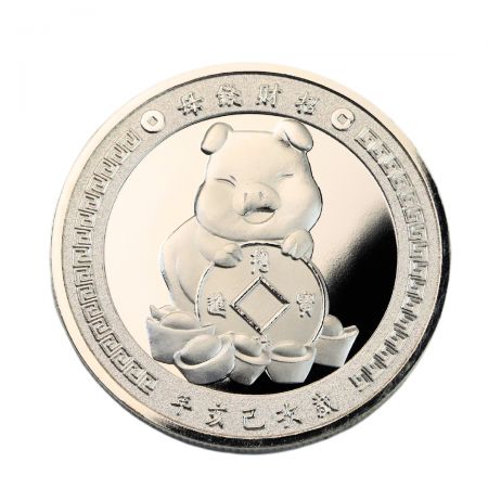 高品質の銀で作られた私たちのカスタムコインは、コレクターやビジネスにとって、精巧なディテールと持続的な価値を提供します。