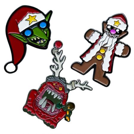 Pin navideño personalizado - Experto en pines navideños personalizados.