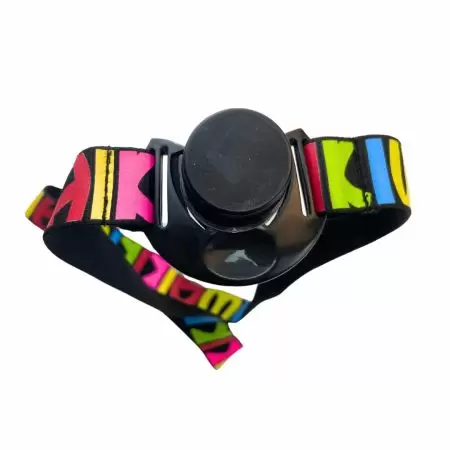 水筒用ランヤードは、イベント中のハンズフリー水分補給のために、長さや素材をカスタマイズできます。