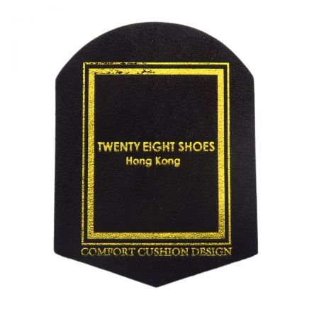 Gepersonaliseerde leren patches kunnen worden gemaakt met ingewikkelde ontwerpen of logo's om elk kledingstuk te verbeteren.