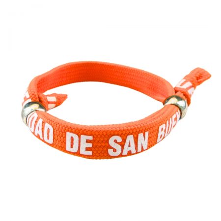 ये कलाई बैंड खिंचने योग्य हैं और खेल टीमों या सामान्य रोज़मर्रा के पहनने के लिए एकदम सही हैं।