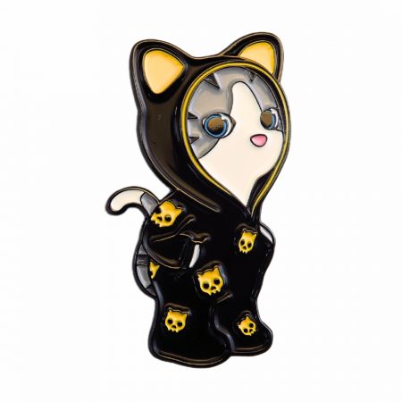 Az ügyfelek részletes mintákkal, színekkel és egyedi formákkal testre szabhatják a zománc gallér kitűzőket.