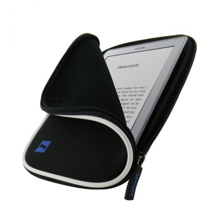 کیفهای لپتاپ با طراحی سفارشی تناسبی کامل برای اندازههای خاص لپتاپها را تضمین میکنند و عملکرد را با زیباییشناسی ترکیب میکنند.