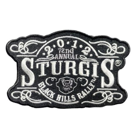 Los parches de tela personalizados se utilizan ampliamente en chaquetas, uniformes, bolsas y otras prendas para añadir estilo.