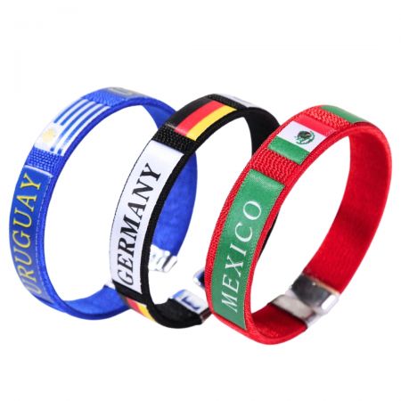 Les bracelets lanyard sont un accessoire élégant et fonctionnel pour les événements, les promotions ou un usage personnel.