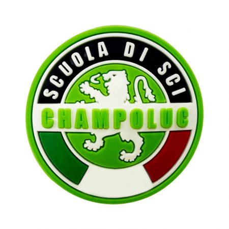 Egyedi PVC kitűző beszállító.