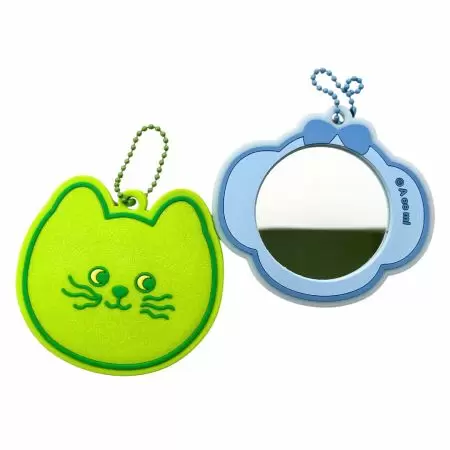 Custom Rubber Mirror Keychain - We offer customized mirror keychains that combine functionality and style.