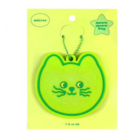 अपने नाम या लोगो को दर्पण की चाबी के छल्ले पर जोड़ें ताकि यह एक अनोखा एक्सेसरी बन सके।