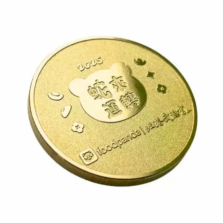 맞춤 금 동전은 특별한 행사나 성취를 기념하는 고급스럽고 시대를 초월한 방법을 제공합니다.