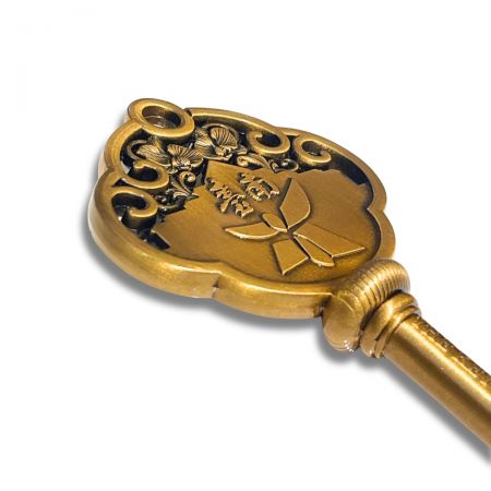 A zinc alloy golden key combines strength with versatility, allowing for detailed and elegant designs.