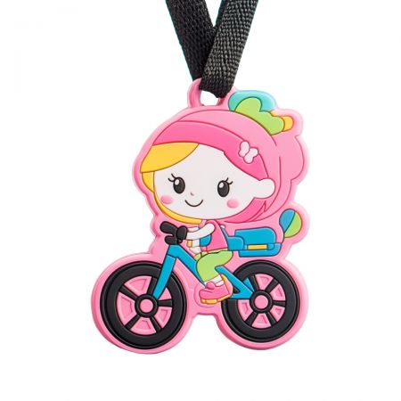 संस्थाएँ सम्मान के पदक को असाधारण उपलब्धियों के लिए आभार और मान्यता का स्थायी प्रतीक के रूप में प्रस्तुत करती हैं।