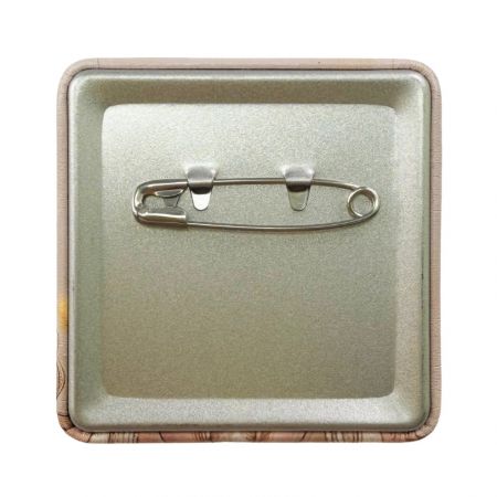 핀백 버튼 뒷면.