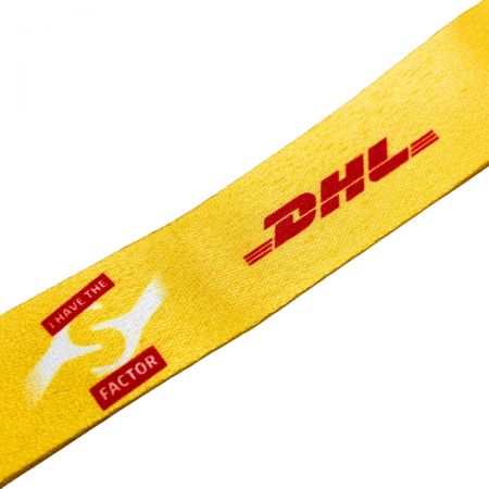 Luo mukautettuja ranneketjuja avaimille, nimikorteille tai pienille laitteille.