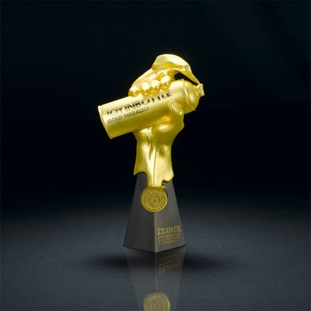 トロフィーと賞は、受賞者にとって思い出に残る記念品となります。