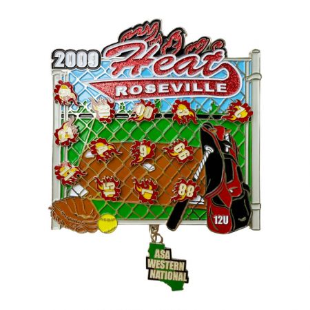 Skräddarsydda baseball pins.