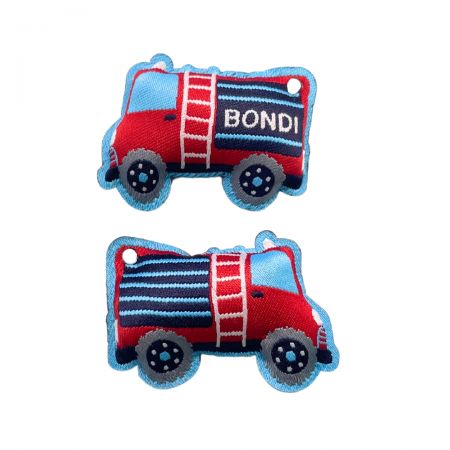 Las etiquetas de prenda tejidas personalizadas ofrecen calidad y estilo para la vestimenta.