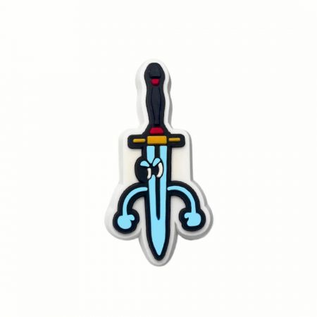 PVC-pins tilbyr lyse farger og fleksible design for alle typer logoer.