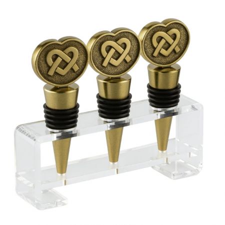 ストッパー付きのガラスボトル。