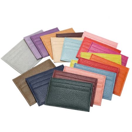 Egyedi kis kártyatartó.