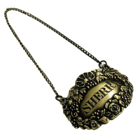 Специальные ярлыки для декантера могут быть подарены.