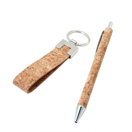 محصولات چوب پنبه سفارشی شیک و پایدار هستند و از مواد چوب پنبه تجدیدپذیر ساخته شدهاند.