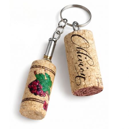 カスタムロゴ付きのコルクワインキーチェーン。