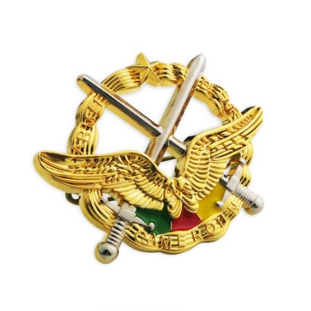 We are the professional military cap badge manufacturer.