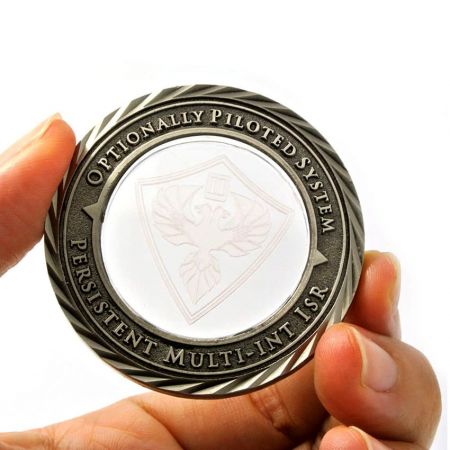 クリスタル付きの記念コイン - クリスタルを使った記念コインはStar Lapel Pinの人気商品です。