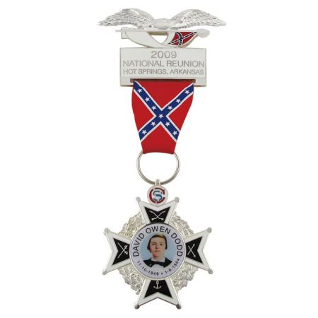 Medalhões personalizados.