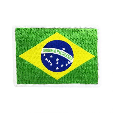 हमारे देश के झंडे के पैच में गर्मी से सील करने वाला बैकिंग होता है ताकि आप उन्हें आयरन कर सकें।