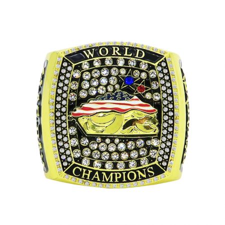 Los anillos de campeonato personalizados son la mejor manera de mostrar o compartir tu alegría y orgullo.