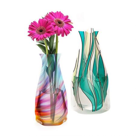折りたたみ可能な花瓶は、どんな場面にも最適な補完となります。