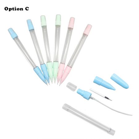 Der Handdesinfektionsspray-Stift kann problemlos an jede Tasche angebracht werden.